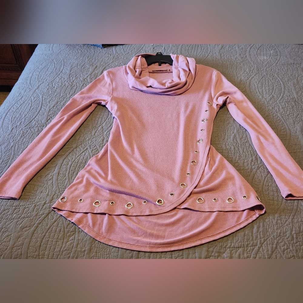Dusty Pink Assymetrical Top